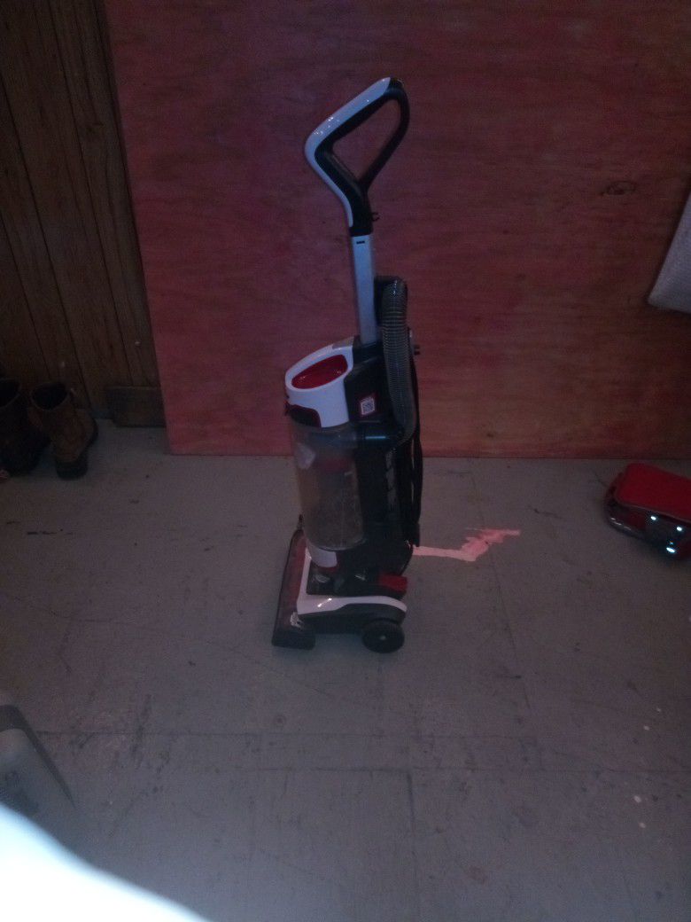 Practically New Used Maybe 4 Time It's A Hoover And It Can Clean !!! 