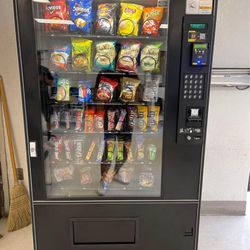 Vending Machine With Card Reader 