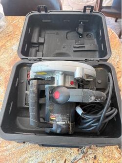 Craftsman 7 1/4 “ Circular Saw w/Case