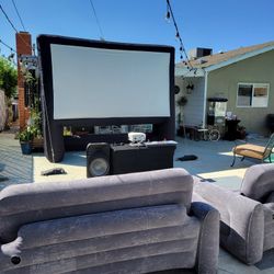 Inflatable Screen / Movie Night (READ DESCRIPTION)