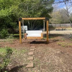 Swing Day Beds 