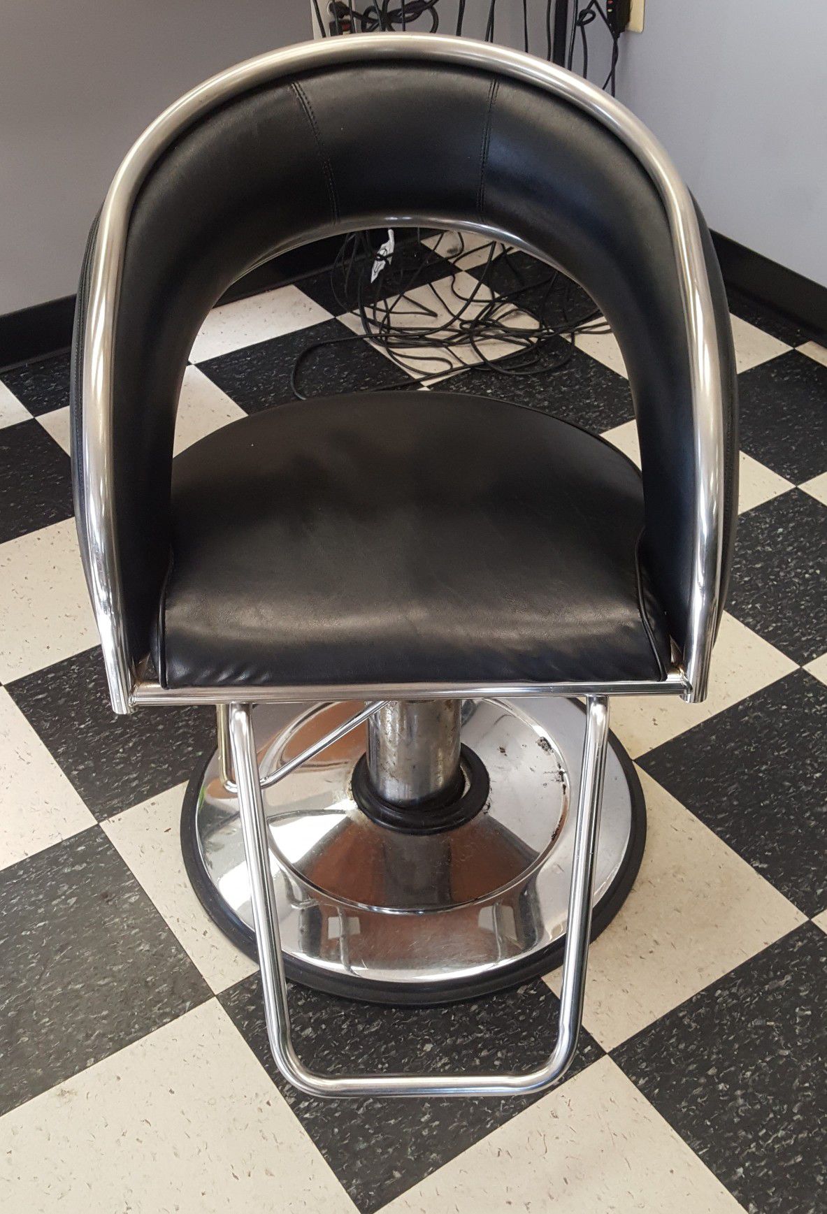 Salon Equipment Styling Chair