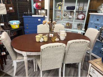 Refurbished vintage table with 6 chairs