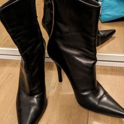 Leather Stiletto Boots Size Women's 4 (These Are Very Small!) Stuart Weitzman Made In Spain