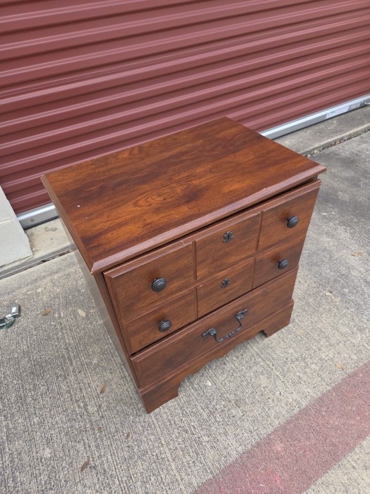 End Table With Two Drawers