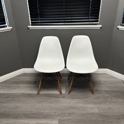 Set Of Midcentury Modern White Chairs with Wood Legs