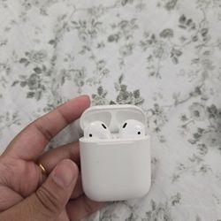 Airpods Charging Case