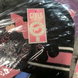 little girls beanie/glove set