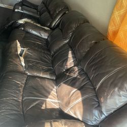 Used Couch Set (5 Seats)