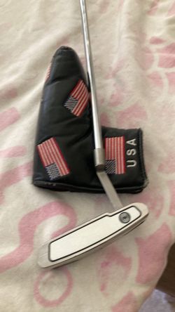 Golf putter