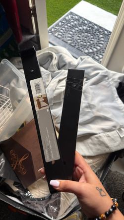 Shelf holders