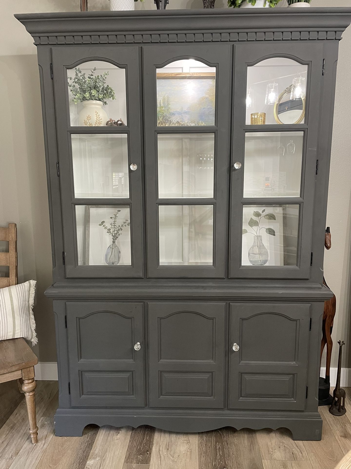 Gray Hutch