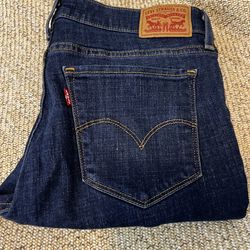 Women Levi 711 Skinny Jeans Size 30