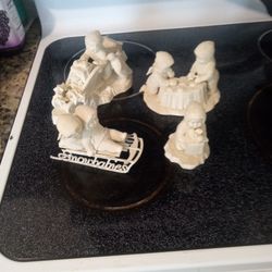 Snow Babies Figurines 