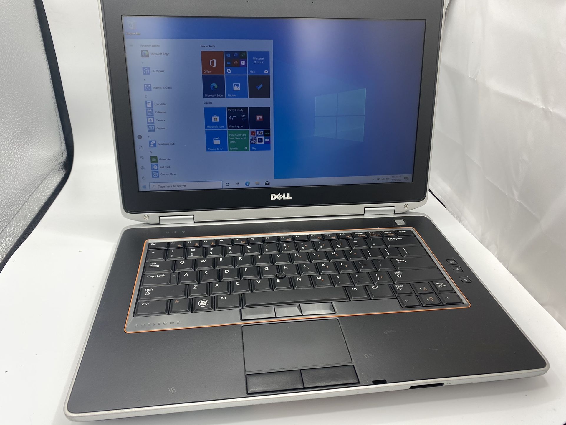 Dell Latitude E6420, intel Core i5, 128gb SSD, 4gb ram, windows 10, CD/DVD, NO webcam , AC adapter, works perfect, no working issue . It’s a used lapt