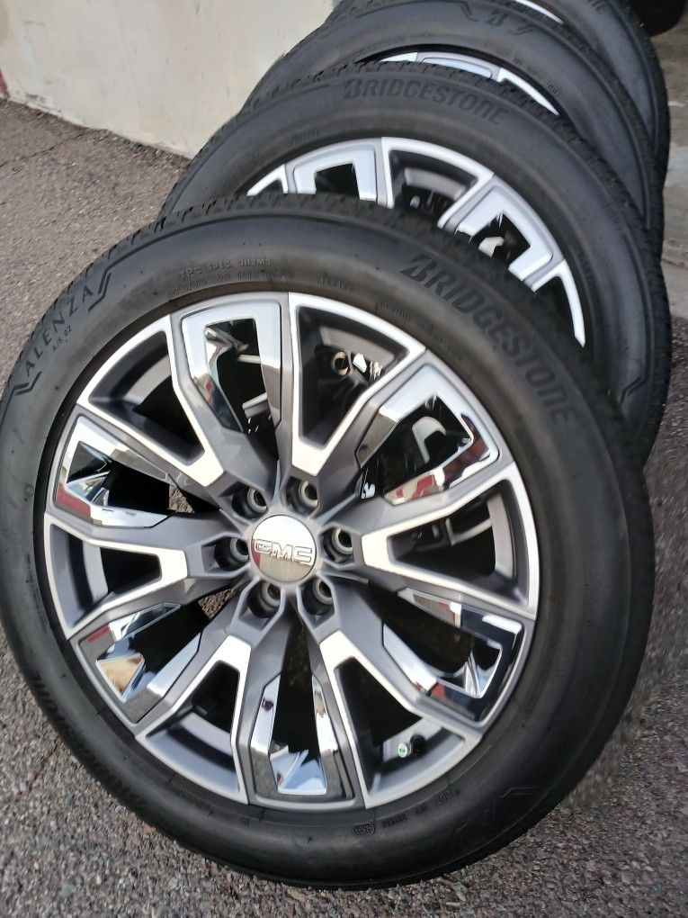 2024 OEM ORIGINAL TAKEOFFS GMC SIERRA DENALI ULTIMATE 32 INCH HAVE TPMS SENSORS TIRES BRIDGESTONE 95 % $ 1950