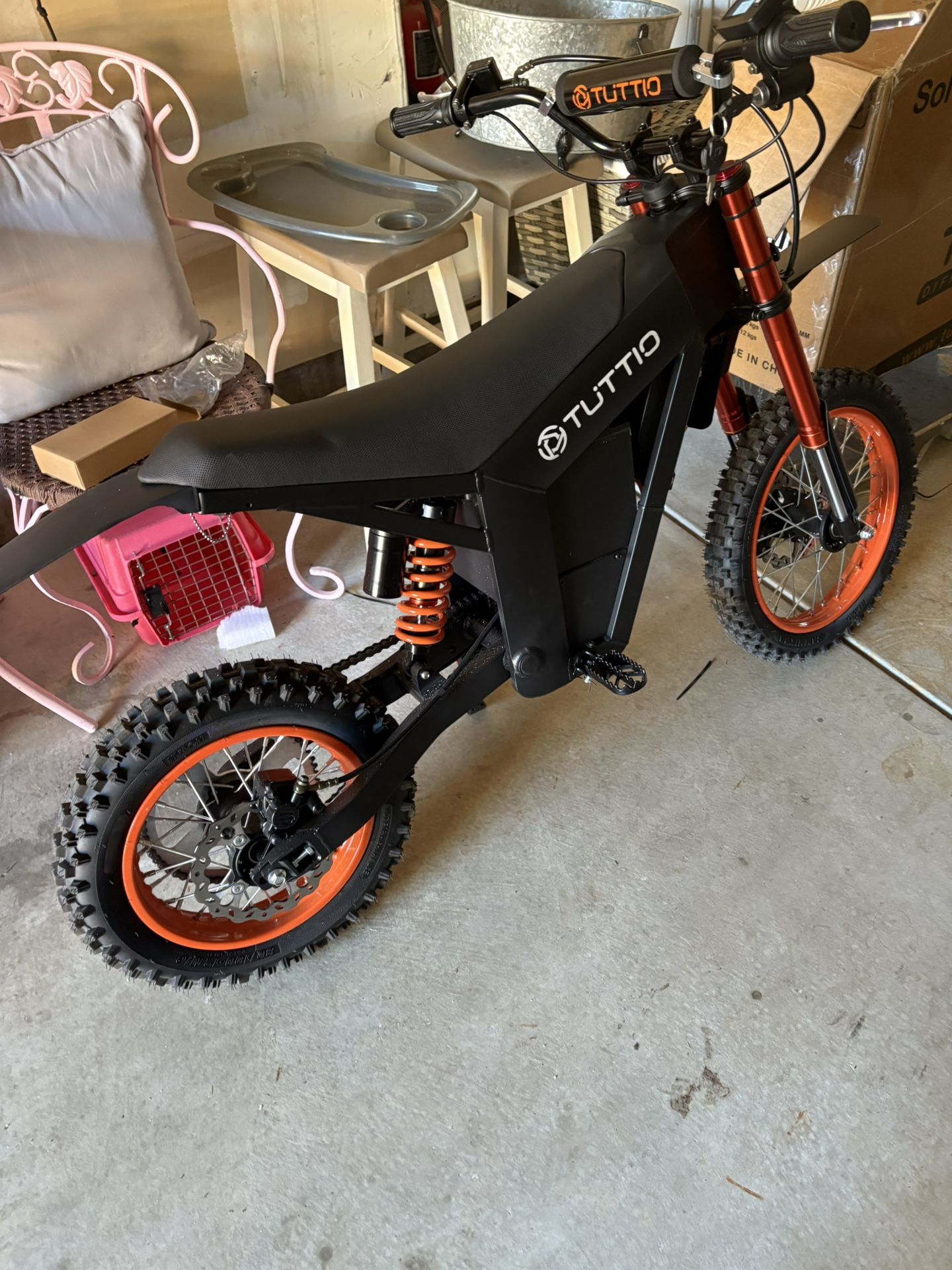 BRAND NEW Tuttio Soleil 01