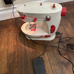 Kids Sewing Machine 