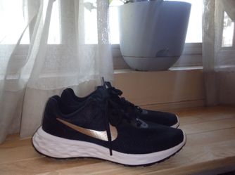 Nike Running Sneakers Black Rose Gold