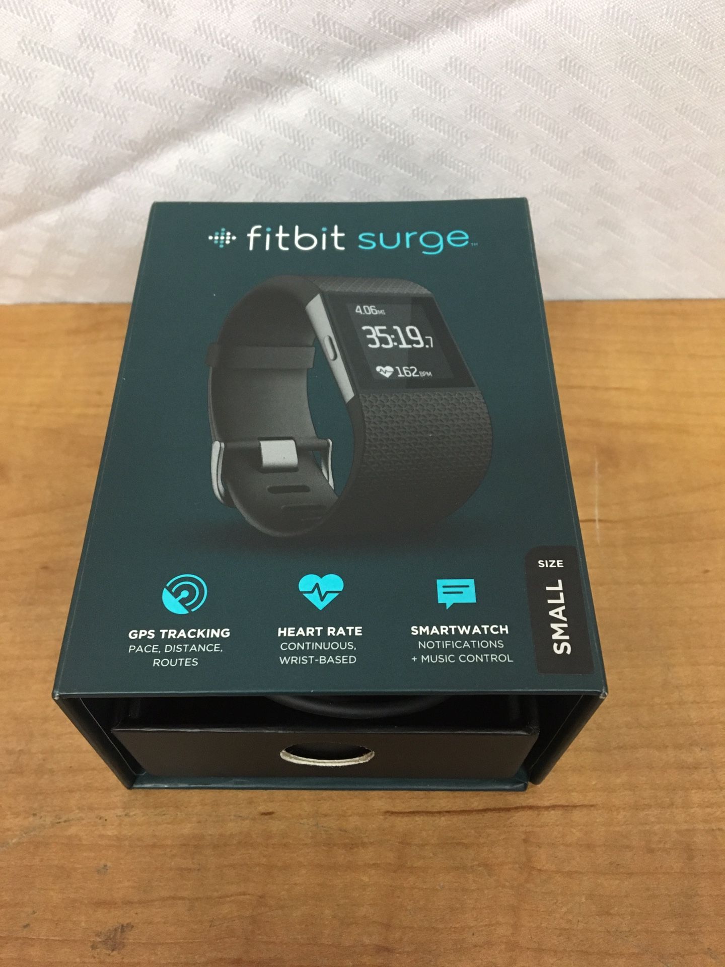 Fitbit Surge Fitness Super Watch with Heart Rate Monitor - size Small