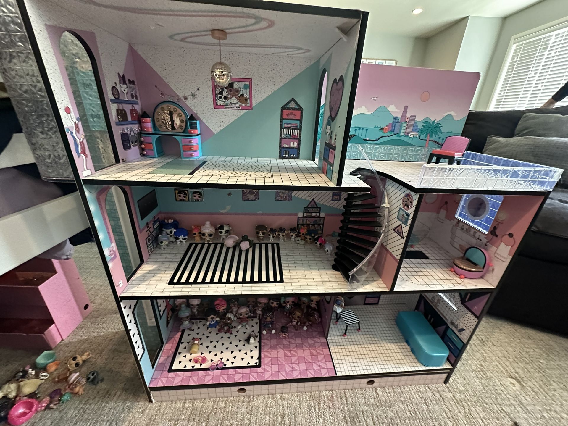 LOL house, Toys, And Display Case