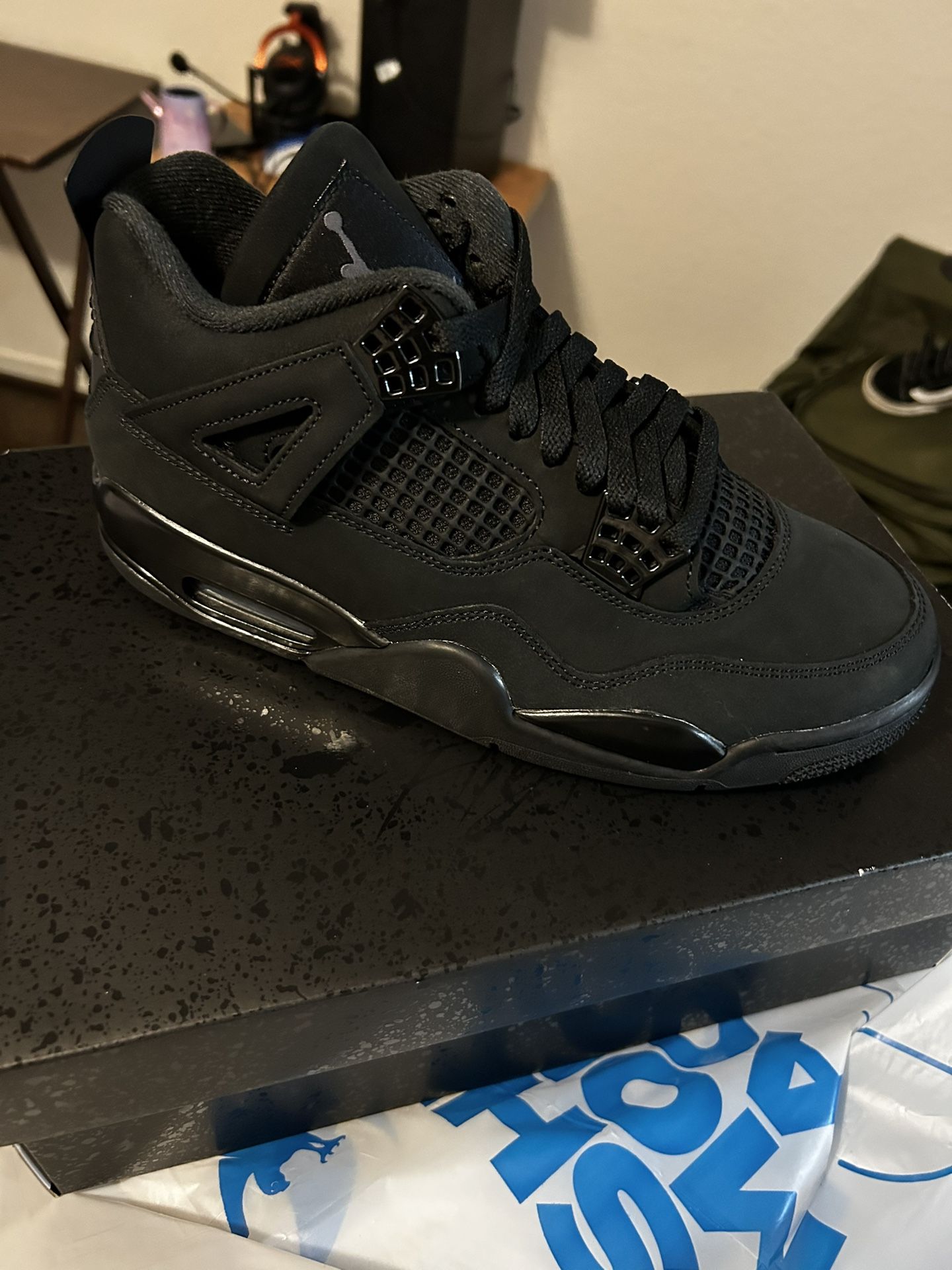 Jordan Retro 4 Black Cat