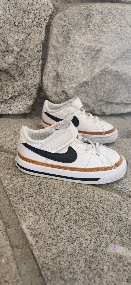 Nike Shoes  7C Boys And Girls 