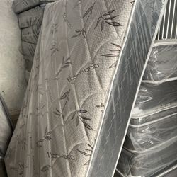 Mattresses: twin, full , queen regular ,  Colchon Nuevo Colchones plush or pillow top available cama bed mattress