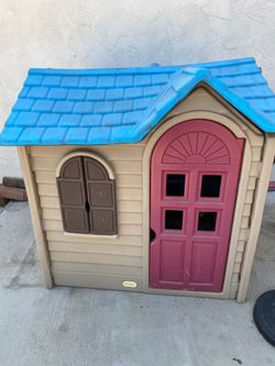 Little tikes playhouse