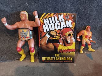 Vintage hulk Hogan figures set