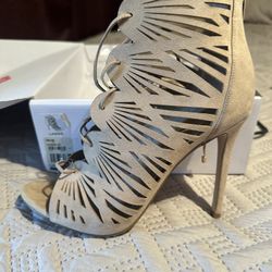 Size 10 Women’s Heels