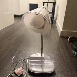 Desk Lamp with USB and Lightbulb