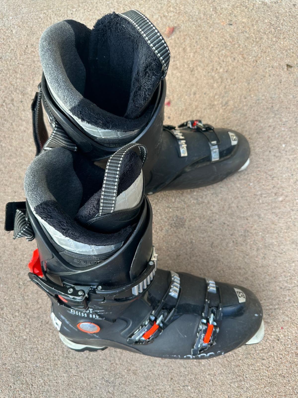 Salomon Ski Boots, Size 31.5