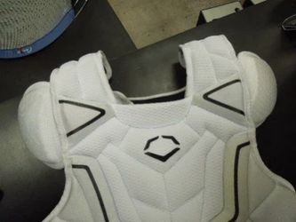 Like New EvoShield Pro-SRZ 2.0 Catchers Chest Protector with Cardio Guard