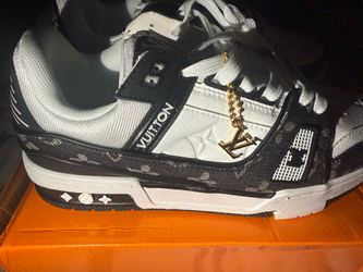 Lv Trainers