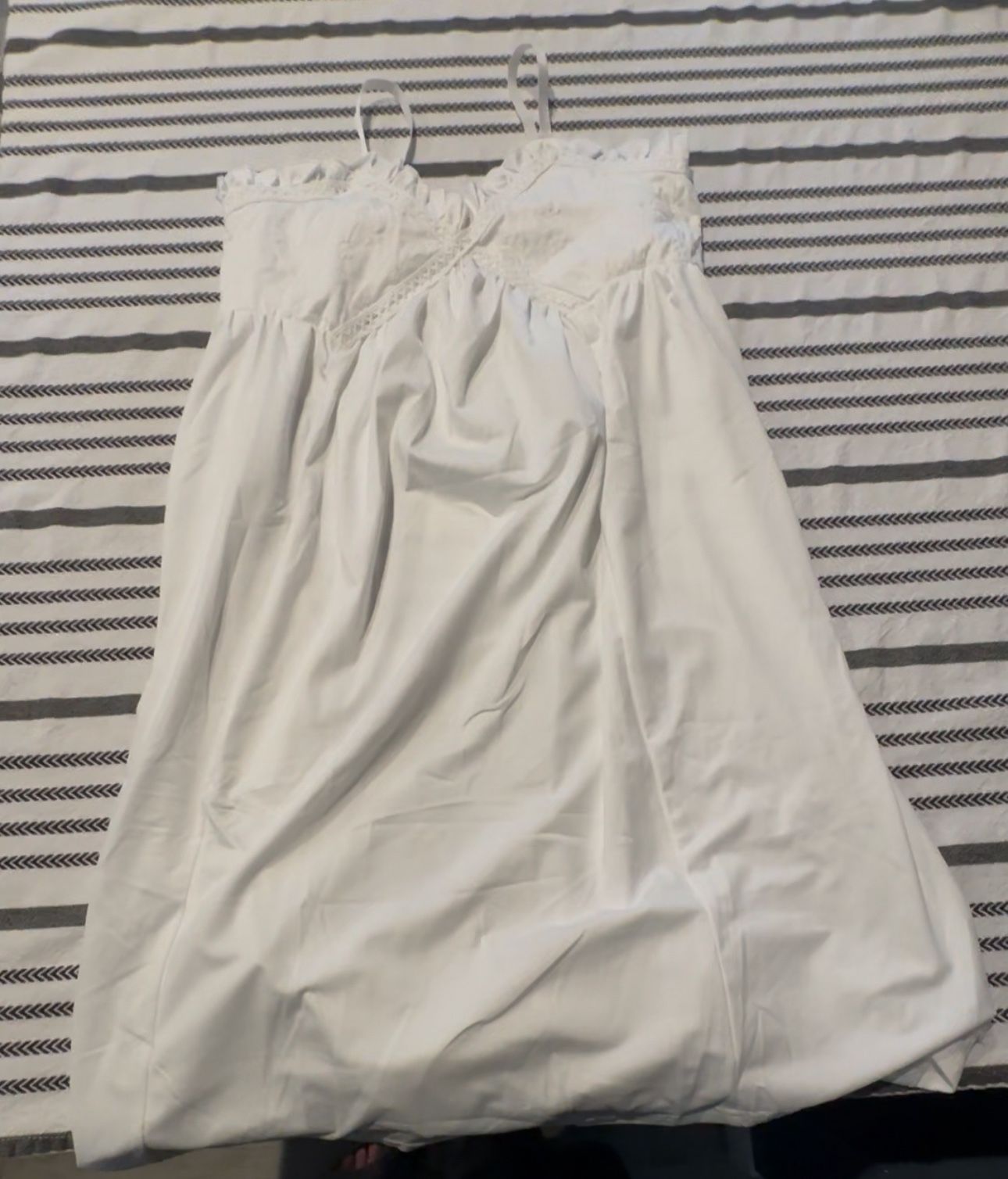 White lace dress (shein)