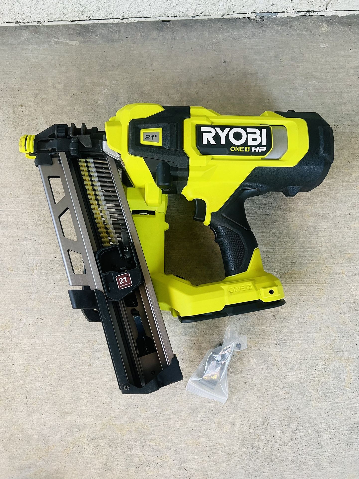 RYOBI ONE+ HP 18V Brushless Cordless AirStrike 21° Framing Nailer (Tool Only)