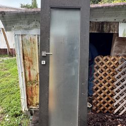 Aluminum Door With Textured Glass