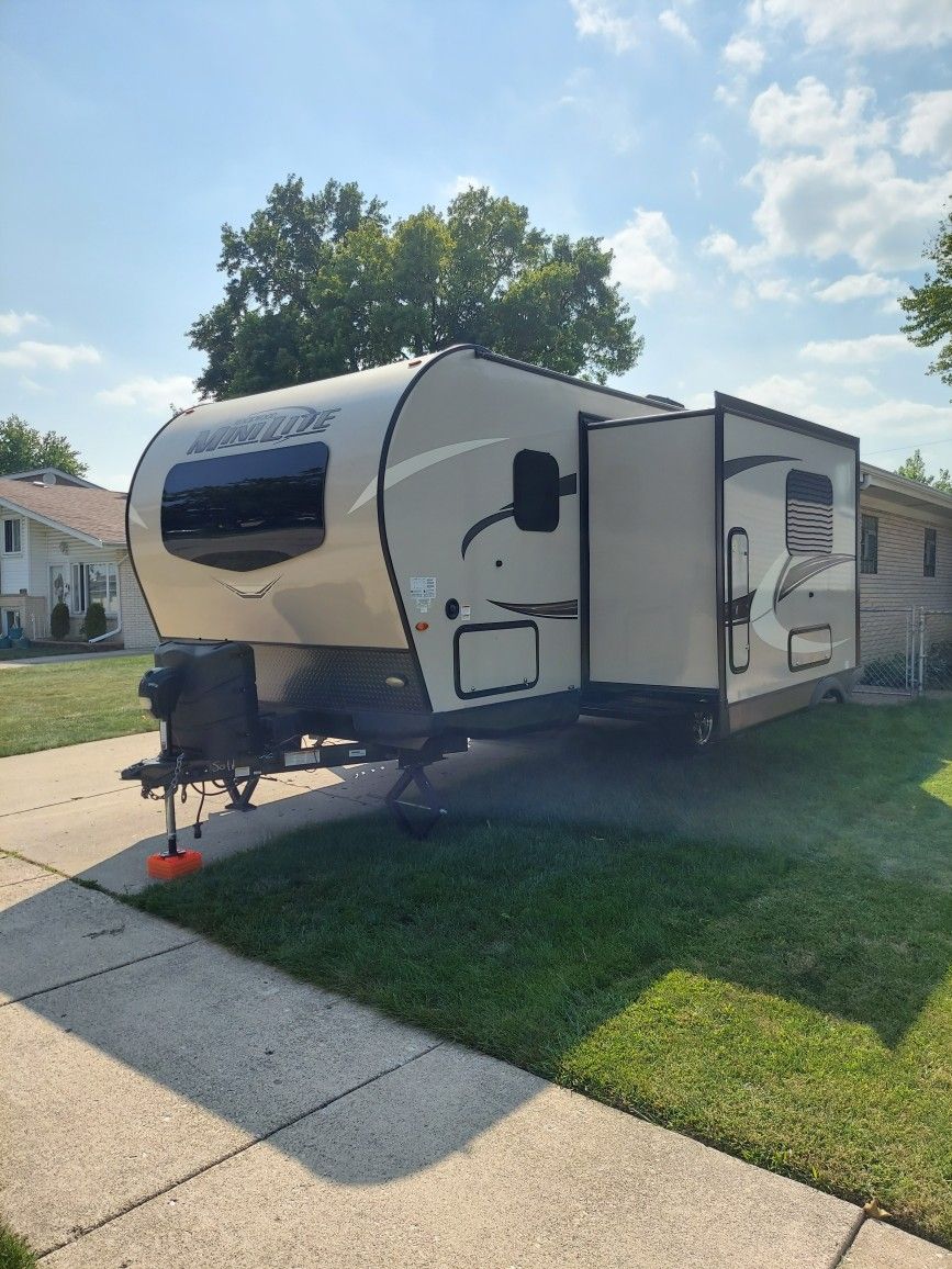 Camper
