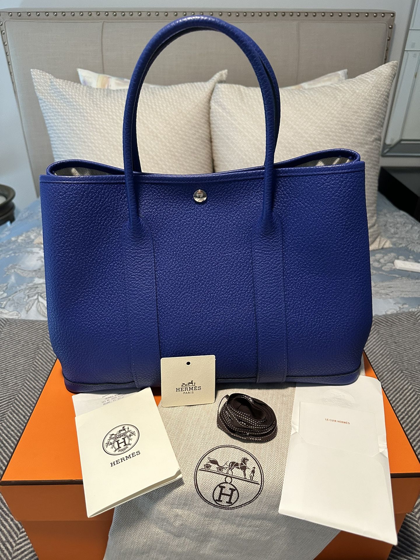 HERMES Limited Edition Leather Garden party 36 In Rare Color blue electric