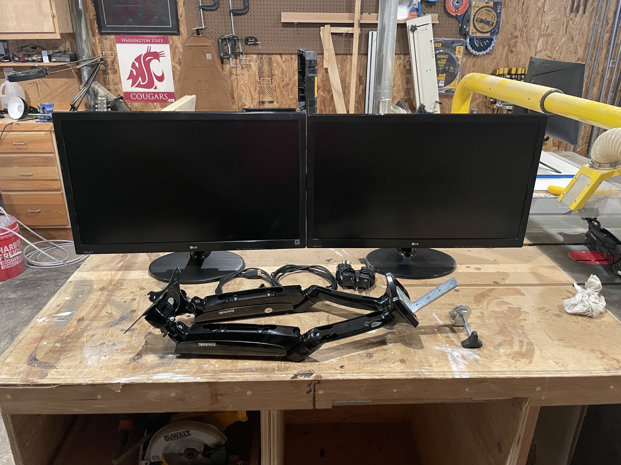 Dual LG 27” Monitors With Dual Monitor Arm