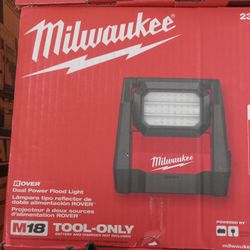 Milwaukee M18 Rover Light Hybrid