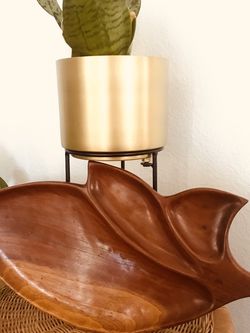 Wood leaf tray