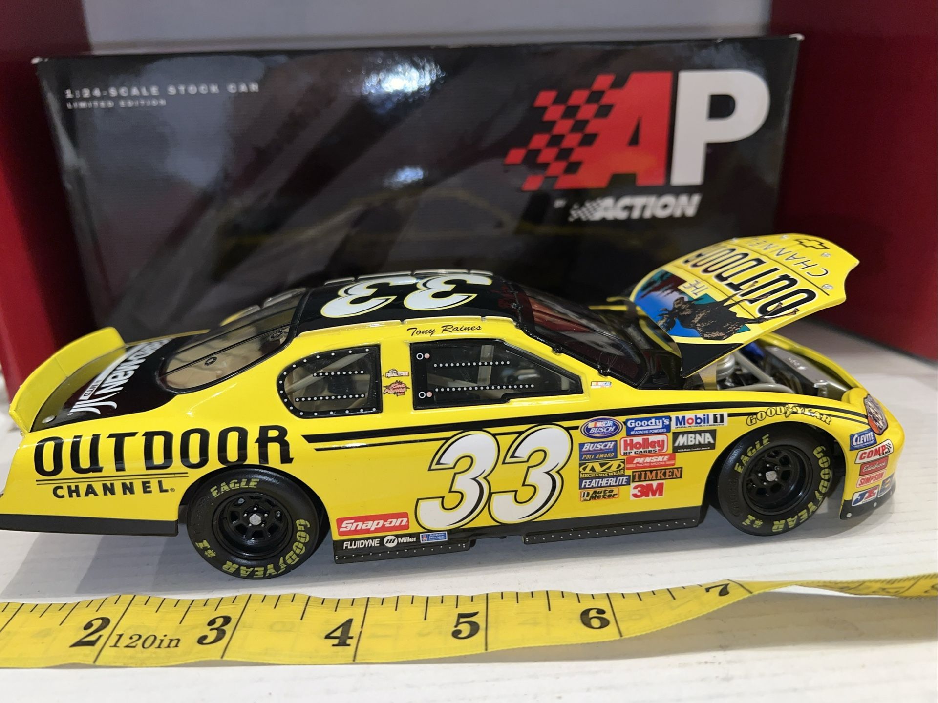 2005 #33 The Outdoor Channel Monte Ca 1/24 Racing NASCAR Diecast Car