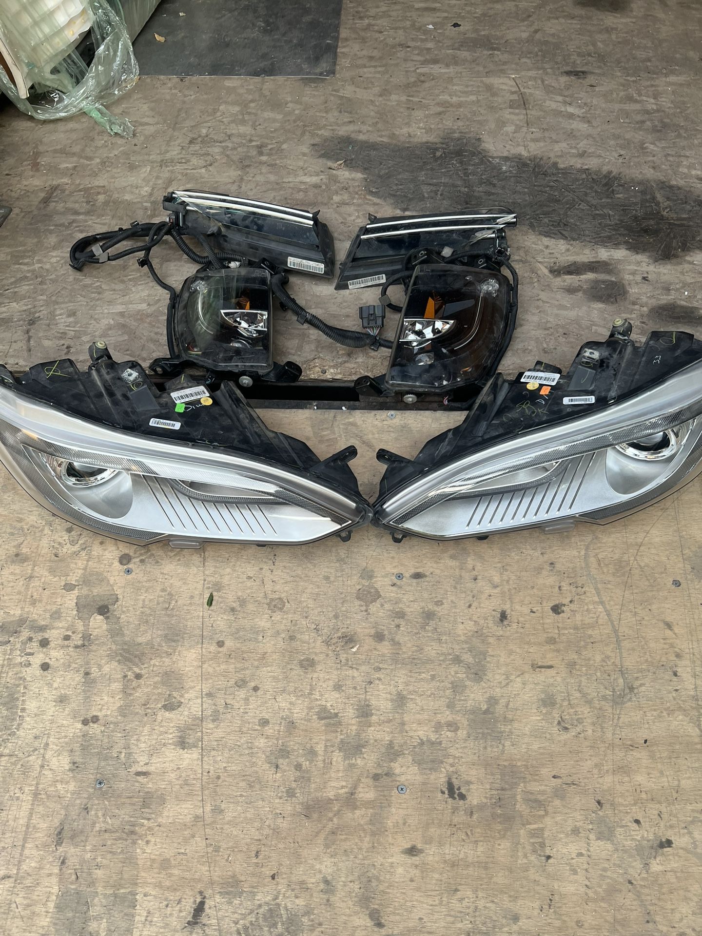 Tesla Model S Headlights
