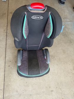 Graco boosterseat with cupholders