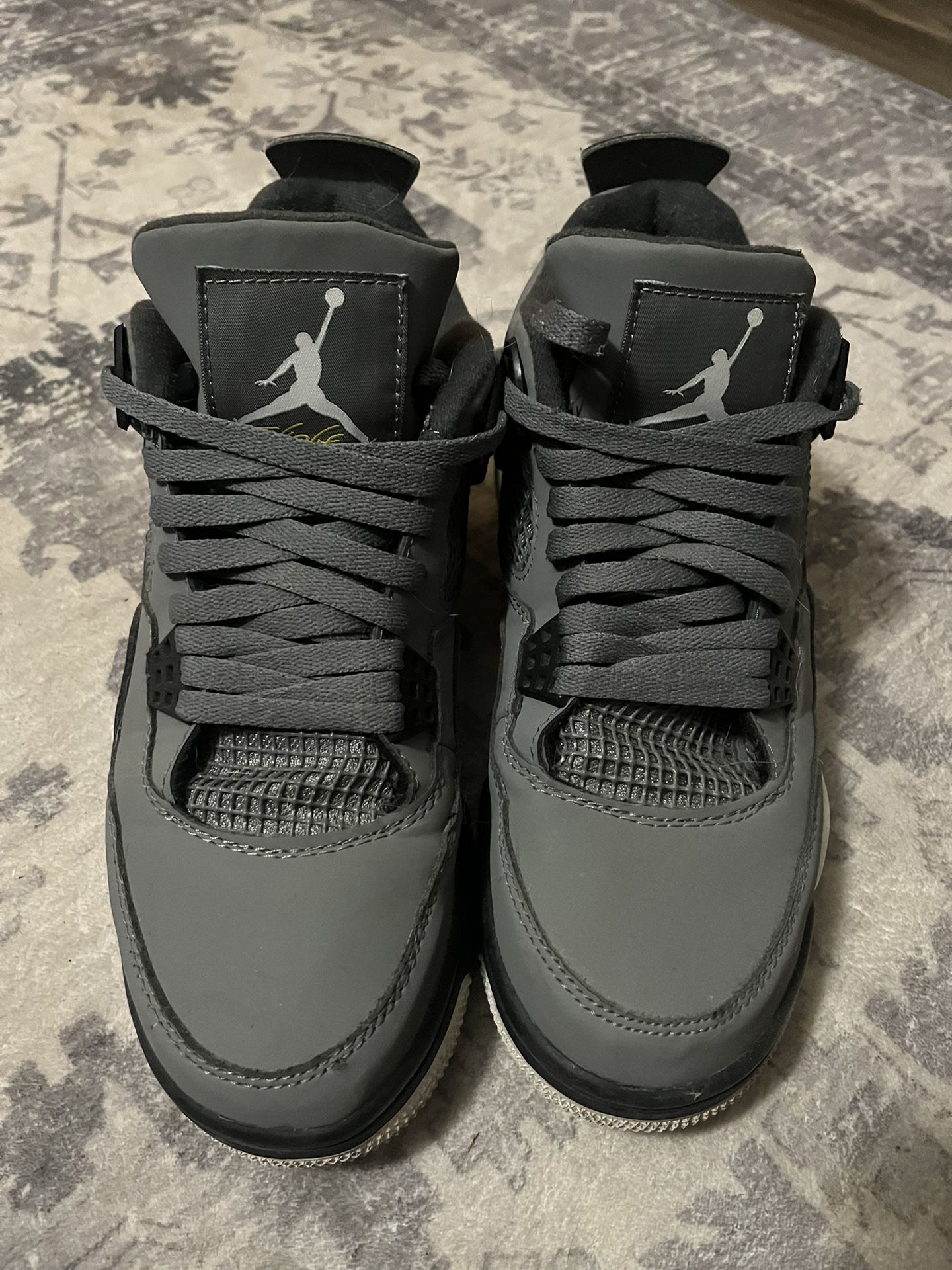 Jordan 4 Cool Grey