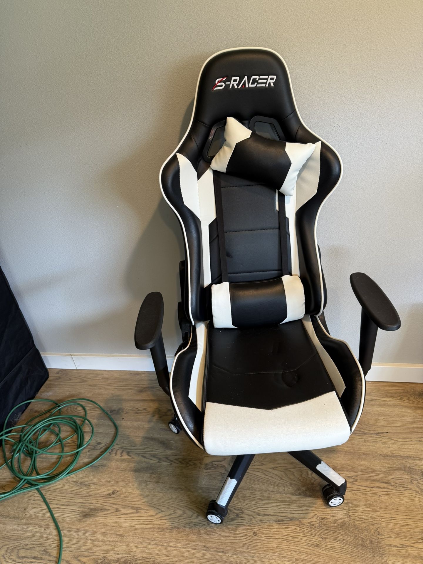 Gaming chair