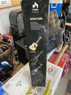 Guitar stand
