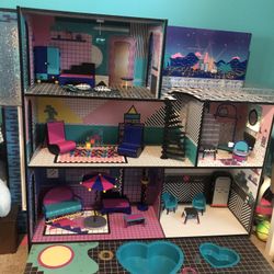 LOL Doll House 